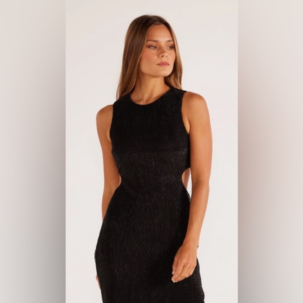 MINKPINK Astrid Cutout Midi Dress Black NWT Small MARP $140 - Picture 3 of 6